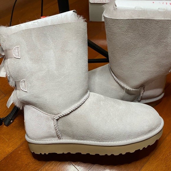 UGG Bailey Bow II Boot Varies Sizes - Picture 10 of 10